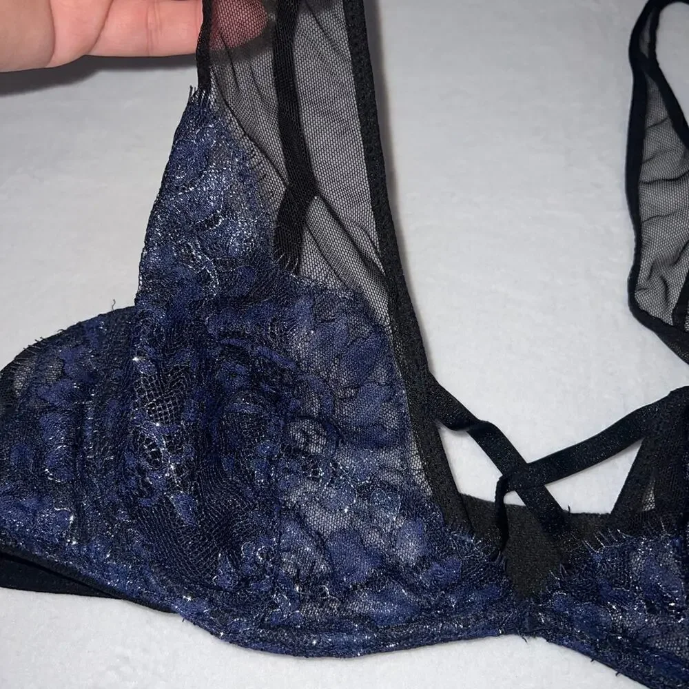 Victoria’s Secret very sexy unlined Strappy Plunge Lace Mesh Bra 36B